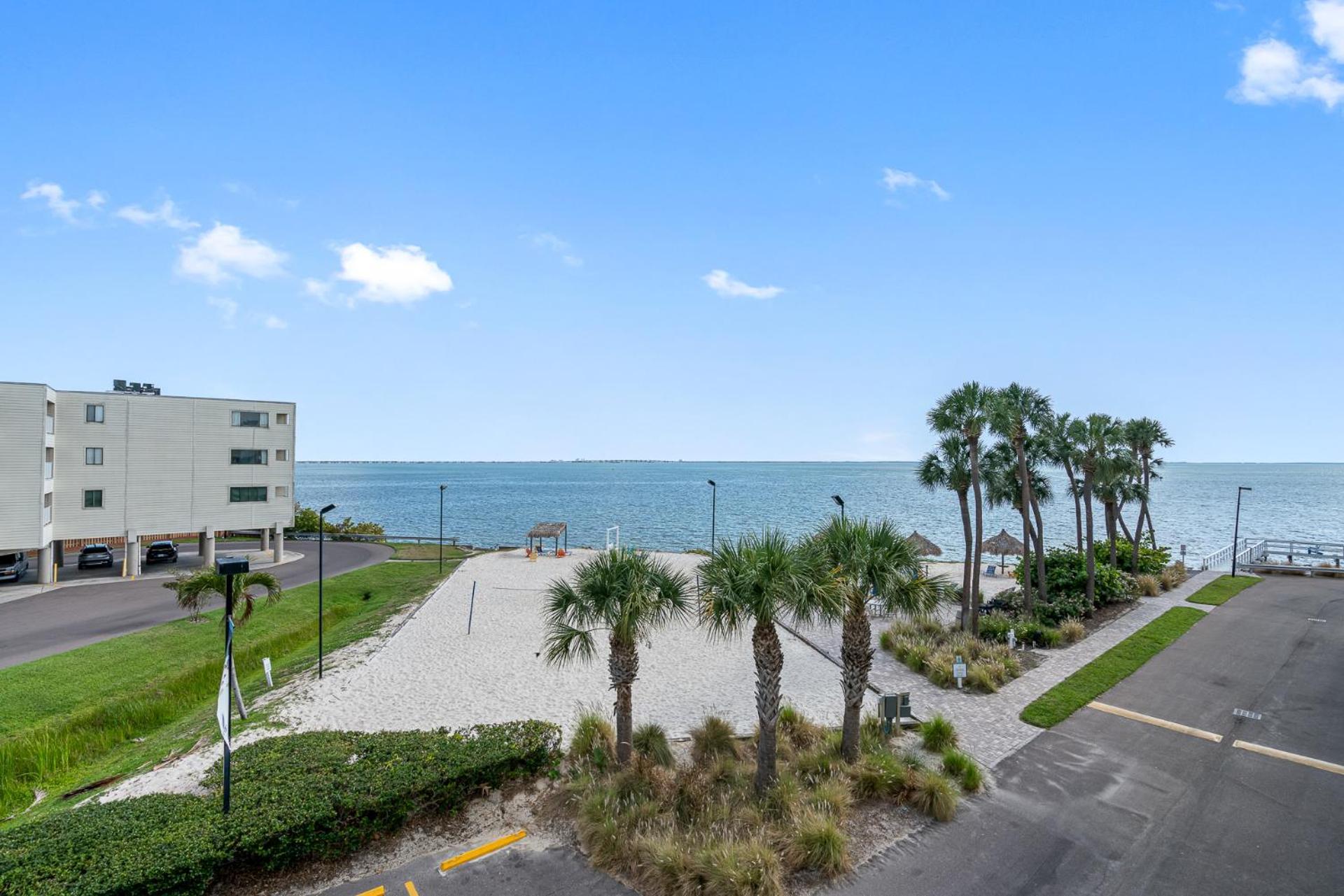 Fun-n-sun With Spectacular Ocean Views Holiday home Tampa